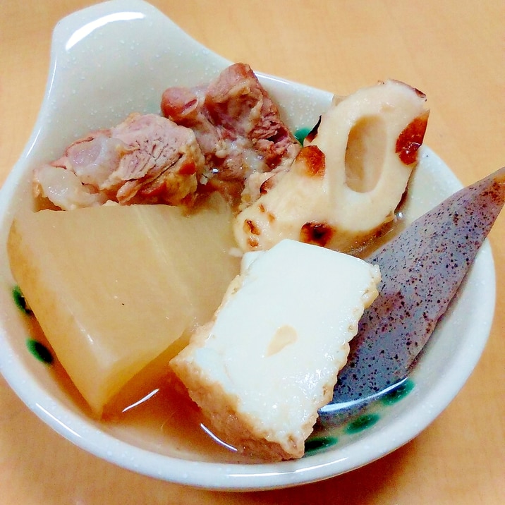 豚バラ軟骨のおでん(かんとだき)
